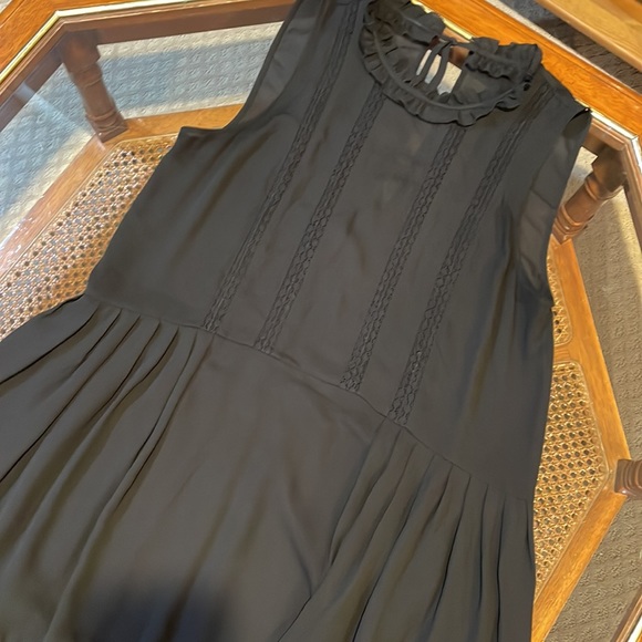 Aritzia Sunday Best Dress - Picture 5 of 6